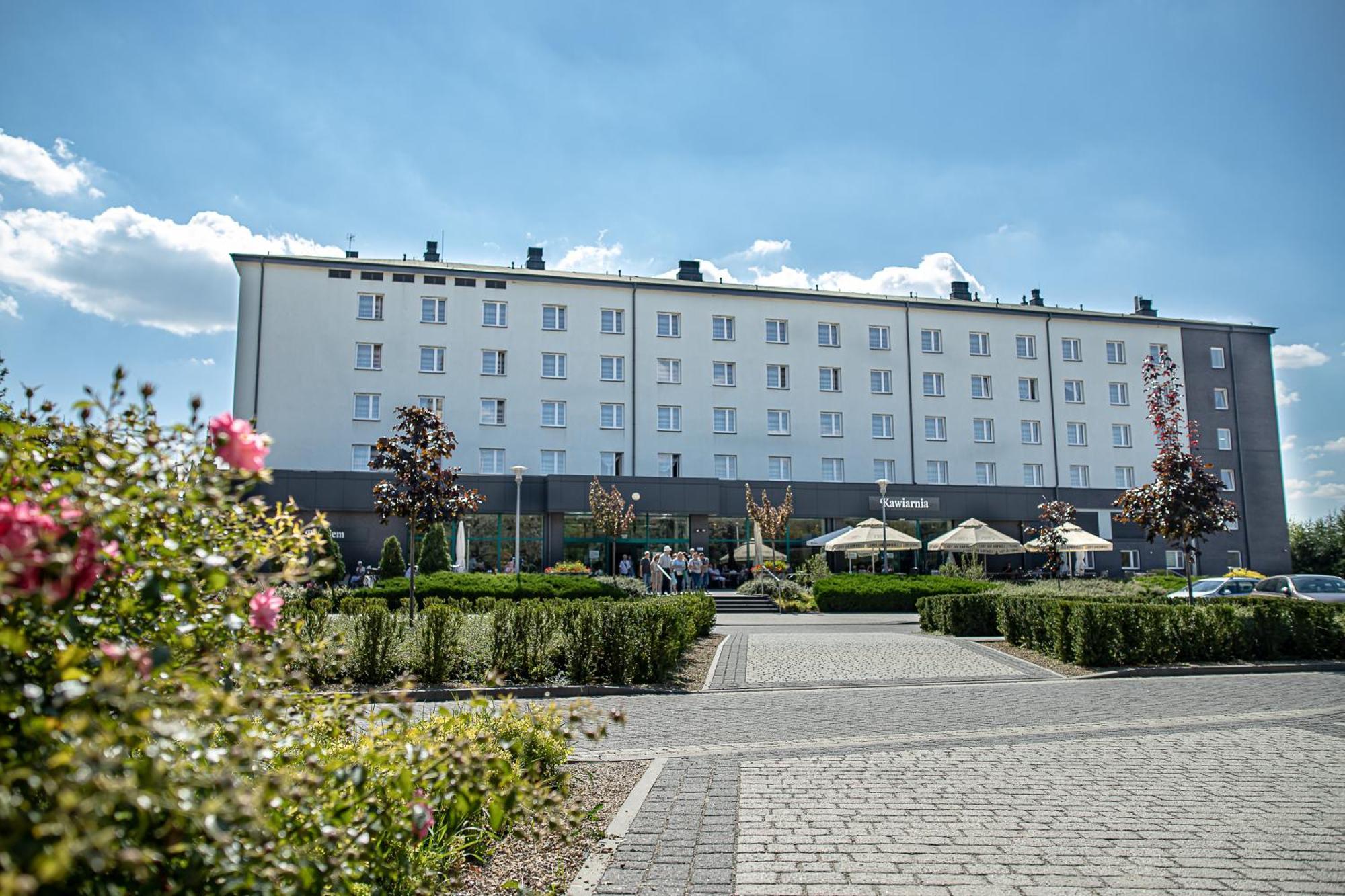 Hotel Dom Pielgrzyma Betlejem Licheń Exterior foto